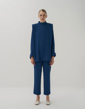 Lade das Bild in den Galerie-Viewer, Suit Nyon Blue🌿