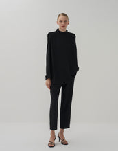 Lade das Bild in den Galerie-Viewer, Suit Nyon Black🌿