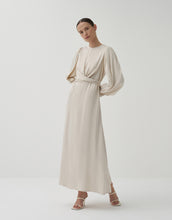 Lade das Bild in den Galerie-Viewer, Kleid Vevey 🌿