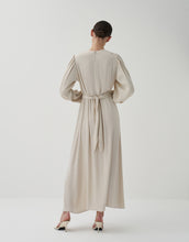 Lade das Bild in den Galerie-Viewer, Kleid Vevey 🌿