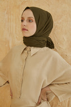 Lade das Bild in den Galerie-Viewer, LORA-Multifunktionstuch Khaki