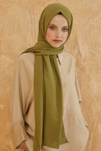 Lade das Bild in den Galerie-Viewer, LORA-Multifunktionstuch Olivgrün