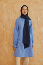 Lade das Bild in den Galerie-Viewer, LORA-Multifunktionstuch Dunkelblau