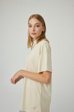 Lade das Bild in den Galerie-Viewer, Kurzarm Peru-Creme 100% Baumwolle🌿