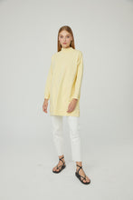 Lade das Bild in den Galerie-Viewer, Sweatshirt Barbara-Gelb 100% Baumwolle🌿