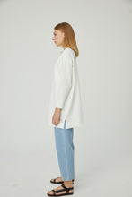 Lade das Bild in den Galerie-Viewer, Sweatshirt Barbara-Weiss 100% Baumwolle🌿