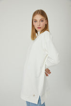 Lade das Bild in den Galerie-Viewer, Sweatshirt Barbara-Weiss 100% Baumwolle🌿