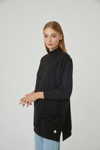 Lade das Bild in den Galerie-Viewer, Sweatshirt Barbara-Schwarz 100% Baumwolle🌿