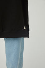 Lade das Bild in den Galerie-Viewer, Sweatshirt Barbara-Schwarz 100% Baumwolle🌿