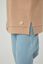 Lade das Bild in den Galerie-Viewer, Sweatshirt Barbara-Camel 100% Baumwolle🌿