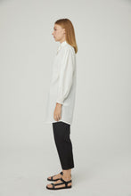 Lade das Bild in den Galerie-Viewer, Tulipa Hemd-Weiss🌿