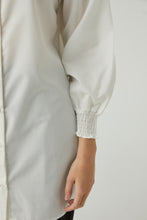 Lade das Bild in den Galerie-Viewer, Tulipa Hemd-Weiss🌿