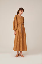 Lade das Bild in den Galerie-Viewer, Kleid Montreux-Camel 100% Bio-Baumwolle 🌿