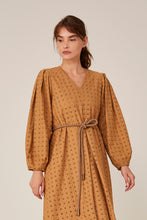 Lade das Bild in den Galerie-Viewer, Kleid Montreux-Camel 100% Bio-Baumwolle 🌿