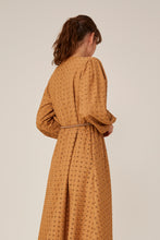 Lade das Bild in den Galerie-Viewer, Kleid Montreux-Camel 100% Bio-Baumwolle 🌿