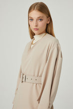 Lade das Bild in den Galerie-Viewer, Begonnene Jacke🌿