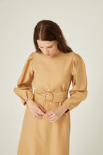 Lade das Bild in den Galerie-Viewer, Leinen Kleid-Camel | Hochwertiger Leinen🌿