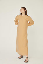 Lade das Bild in den Galerie-Viewer, Leinen Kleid-Camel | Hochwertiger Leinen🌿