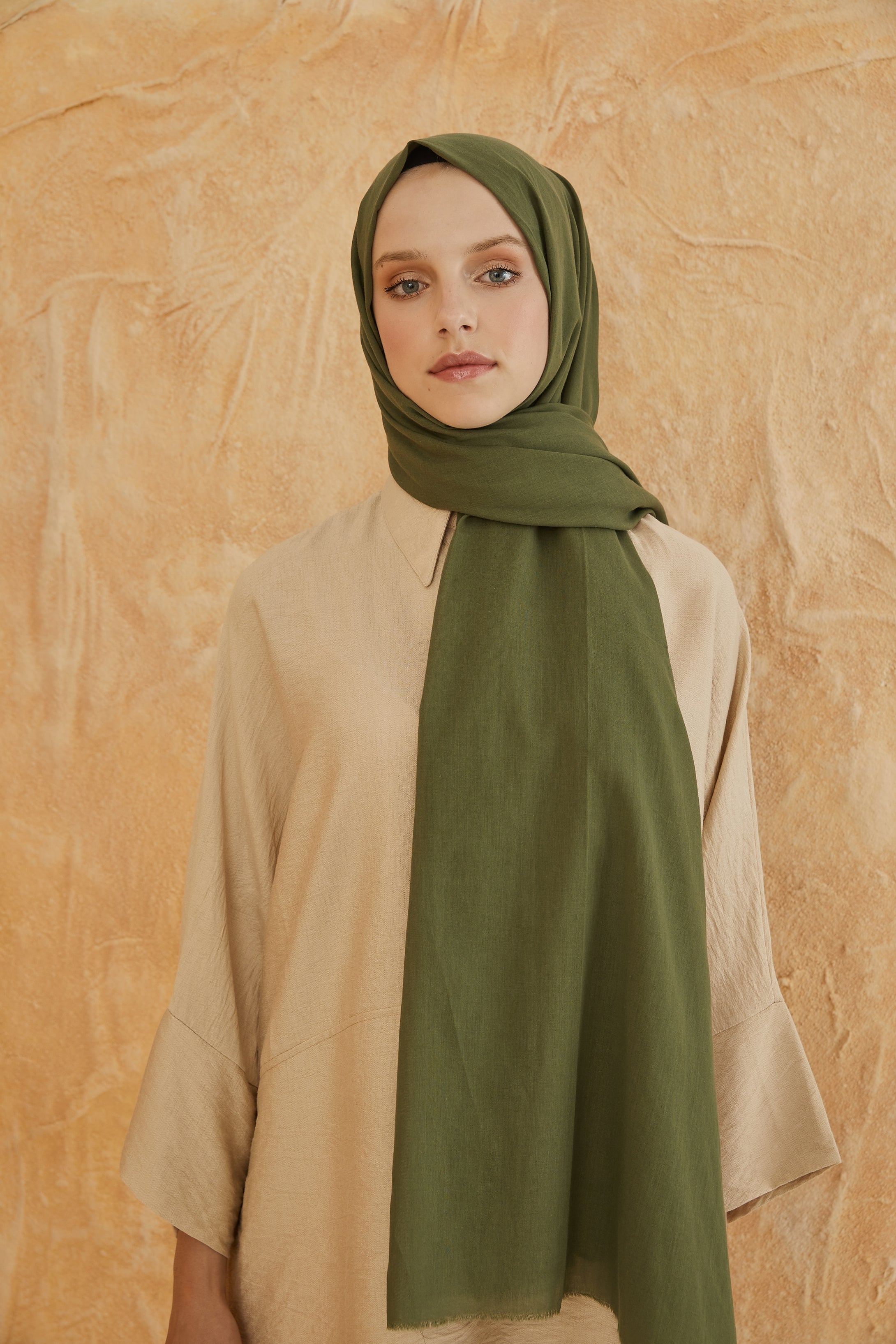 Vual multifunctional scarf olive green
