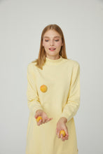 Load image into Gallery viewer, Sweatshirt Barbara-yellow 100% cotton🌿
