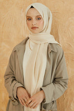 Load image into Gallery viewer, Vual multifunctional scarf beige
