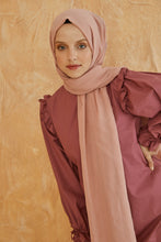 Load image into Gallery viewer, Vual multifunctional scarf petal pink
